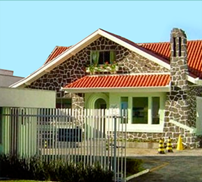 foto da fachada do Lace, unidade da Rua Lamenha Lins